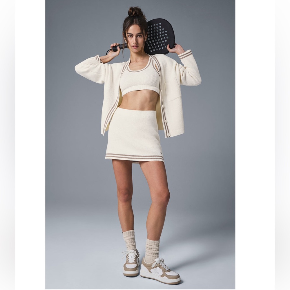 Alo Tennis Sweater Knit Bra size L Cream Gravel